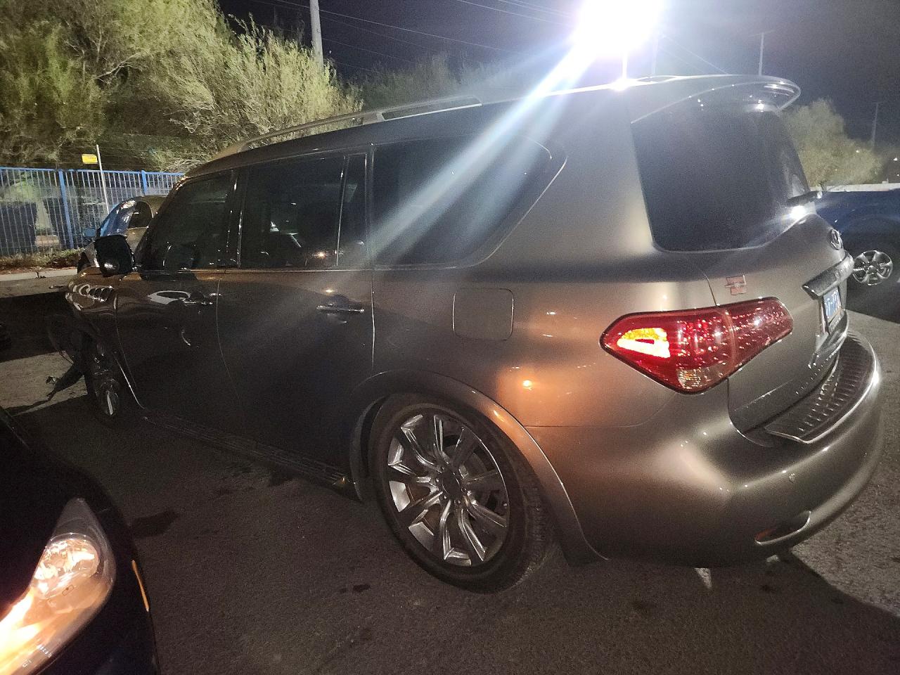 2013 INFINITI QX56 BASE — снимка 2