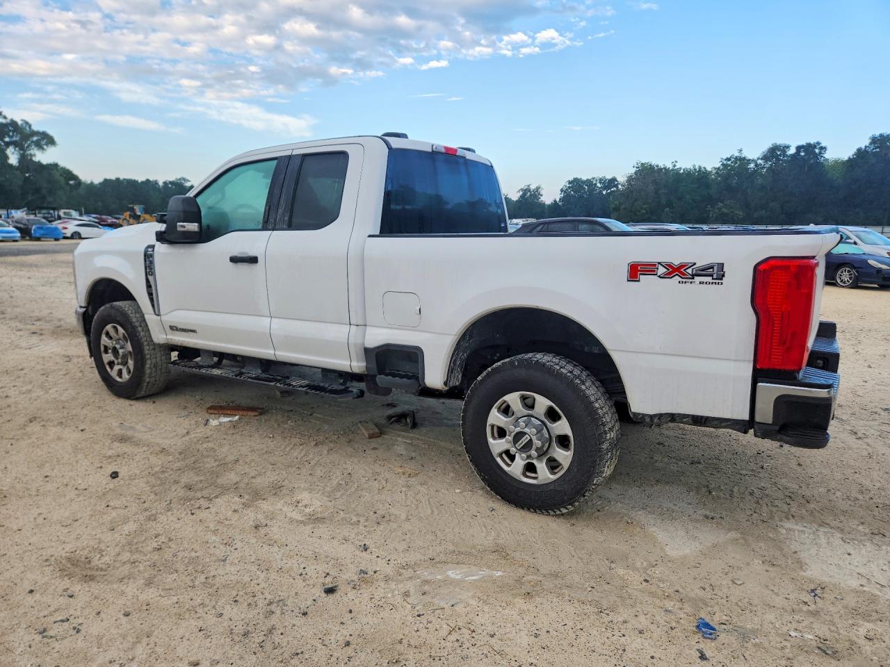 2023 FORD F350 SUPER DUTY — снимка 2