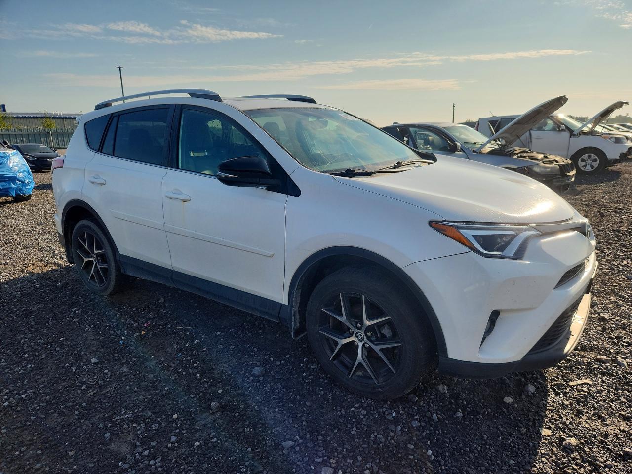 2016 TOYOTA RAV4 SE — снимка 4