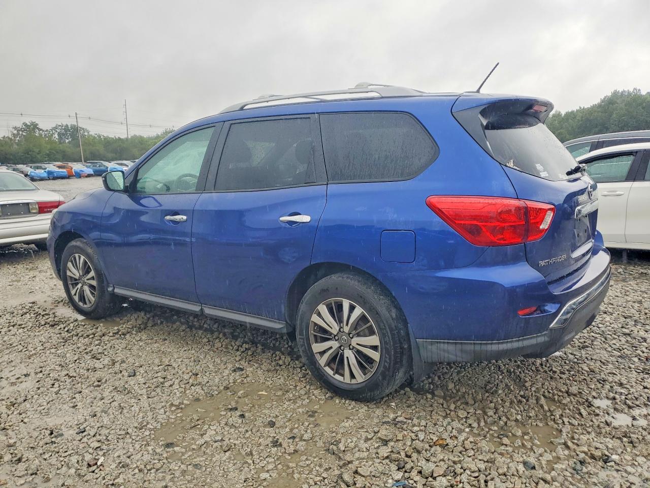 2018 NISSAN PATHFINDER S — снимка 2