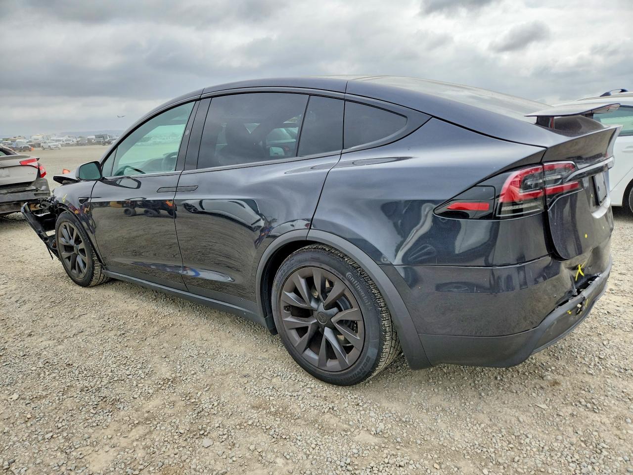 2025 TESLA MODEL X — снимка 2