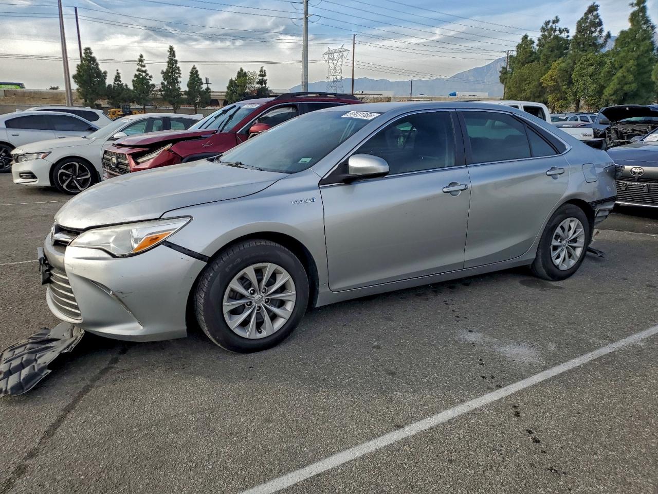 2017 TOYOTA CAMRY HYBRID LE