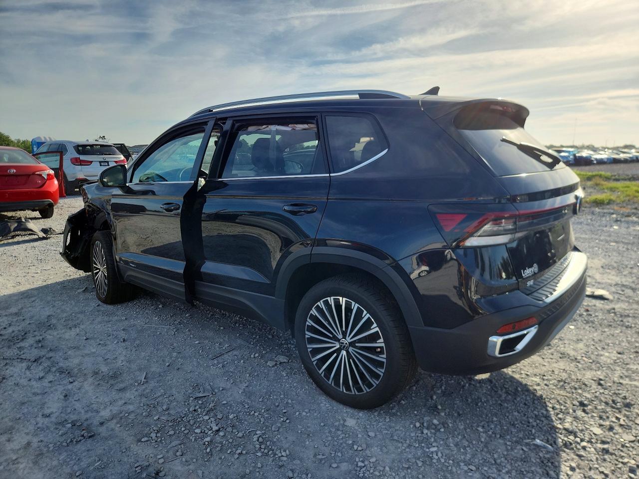 2025 VOLKSWAGEN TAOS SE — снимка 2