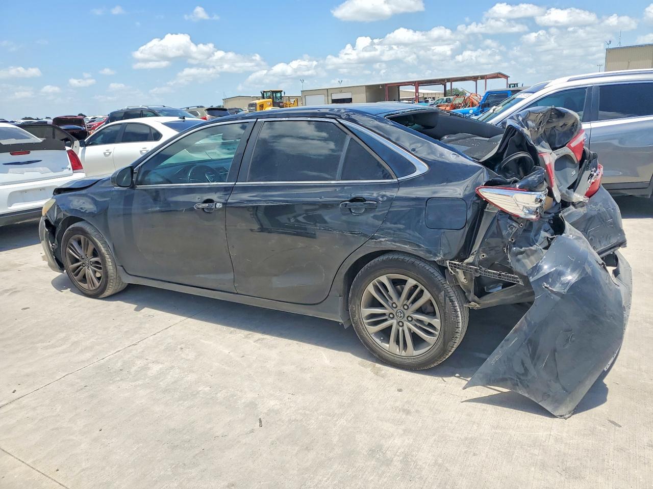 2016 TOYOTA CAMRY — снимка 2
