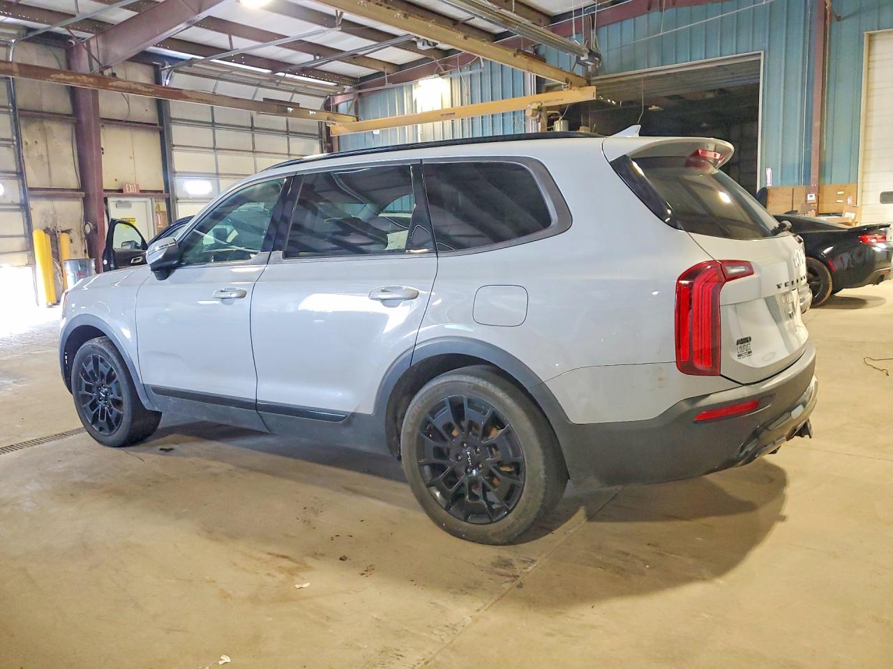 2022 KIA TELLURIDE LX — снимка 2