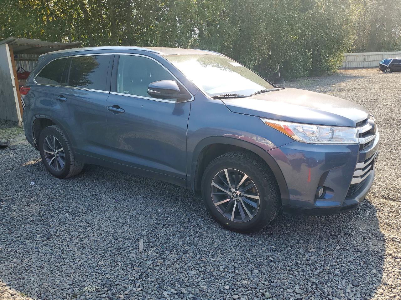 2019 TOYOTA HIGHLANDER XLE — снимка 4