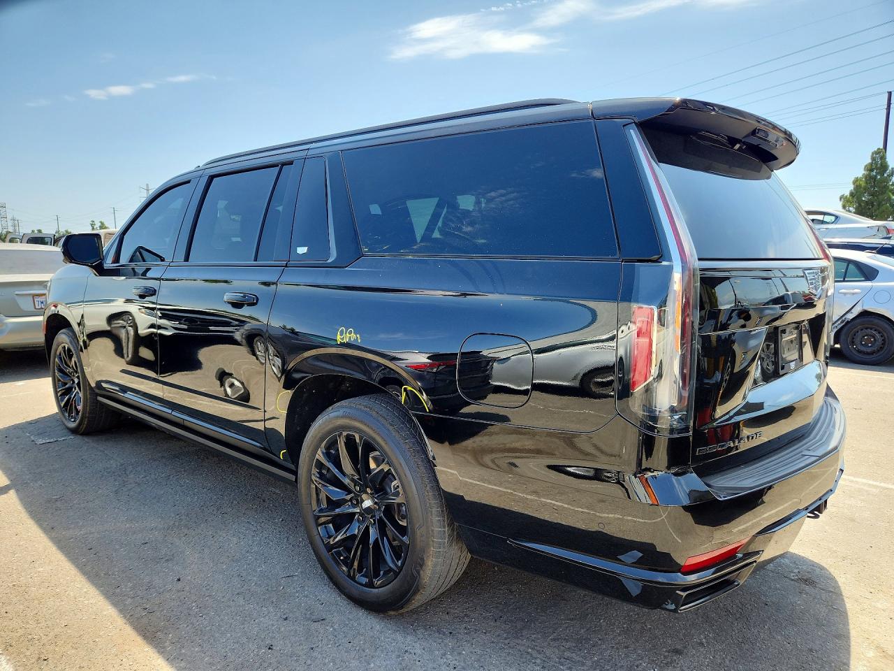 2024 CADILLAC ESCALADE ESV SPORT PLATINUM — снимка 2