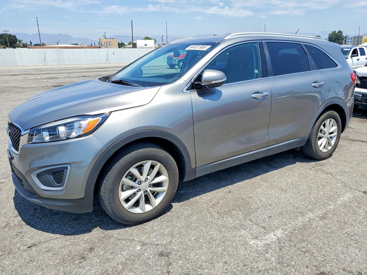 2018 KIA SORENTO LX V6
