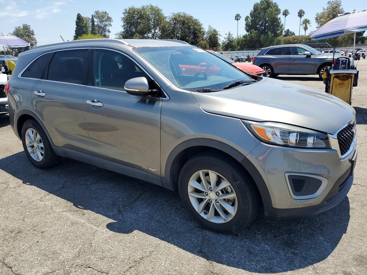 2018 KIA SORENTO LX V6 — снимка 4