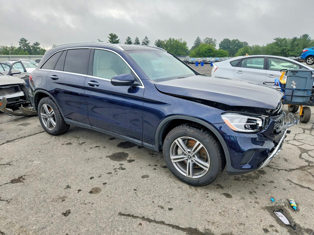 2021 MERCEDES-BENZ GLC 300 4MATIC — снимка 4