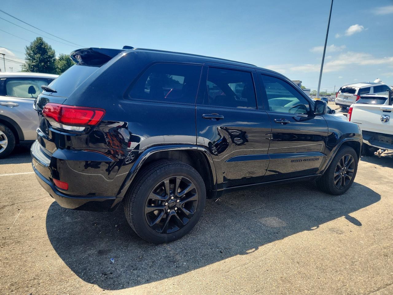 2018 JEEP GRAND CHEROKEE LAREDO — снимка 3