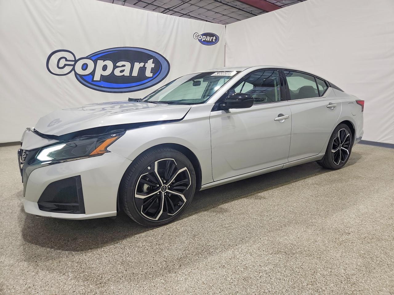 2025 NISSAN ALTIMA SR