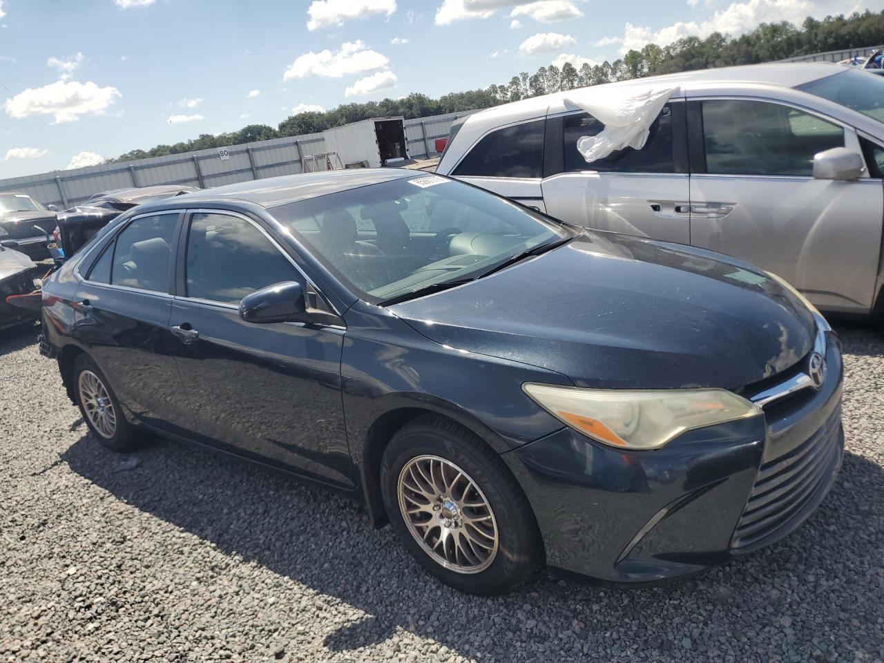 2015 TOYOTA CAMRY LE — снимка 4