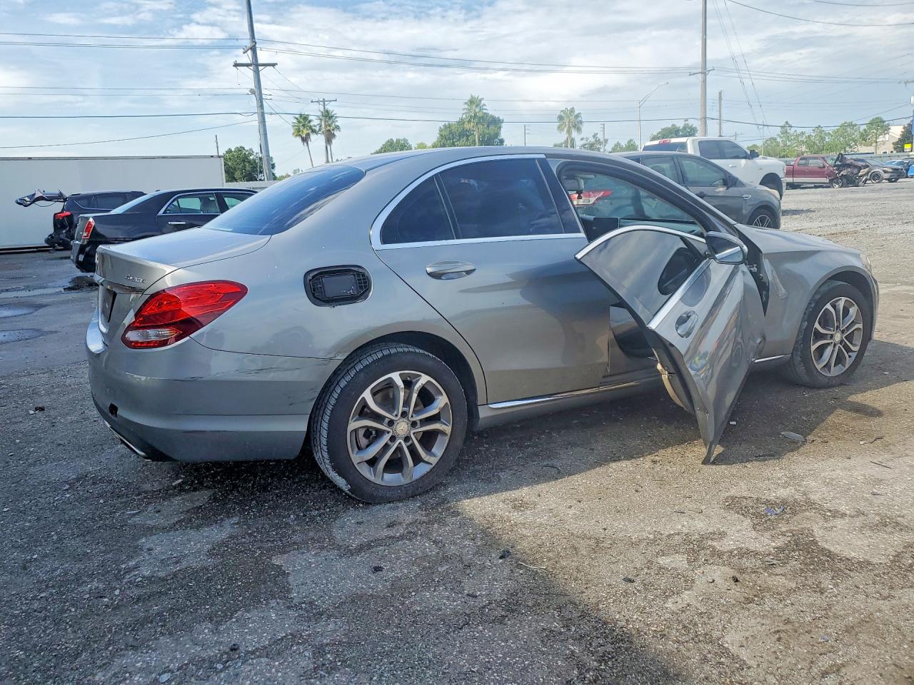 2015 MERCEDES-BENZ C 300 4MATIC — снимка 3