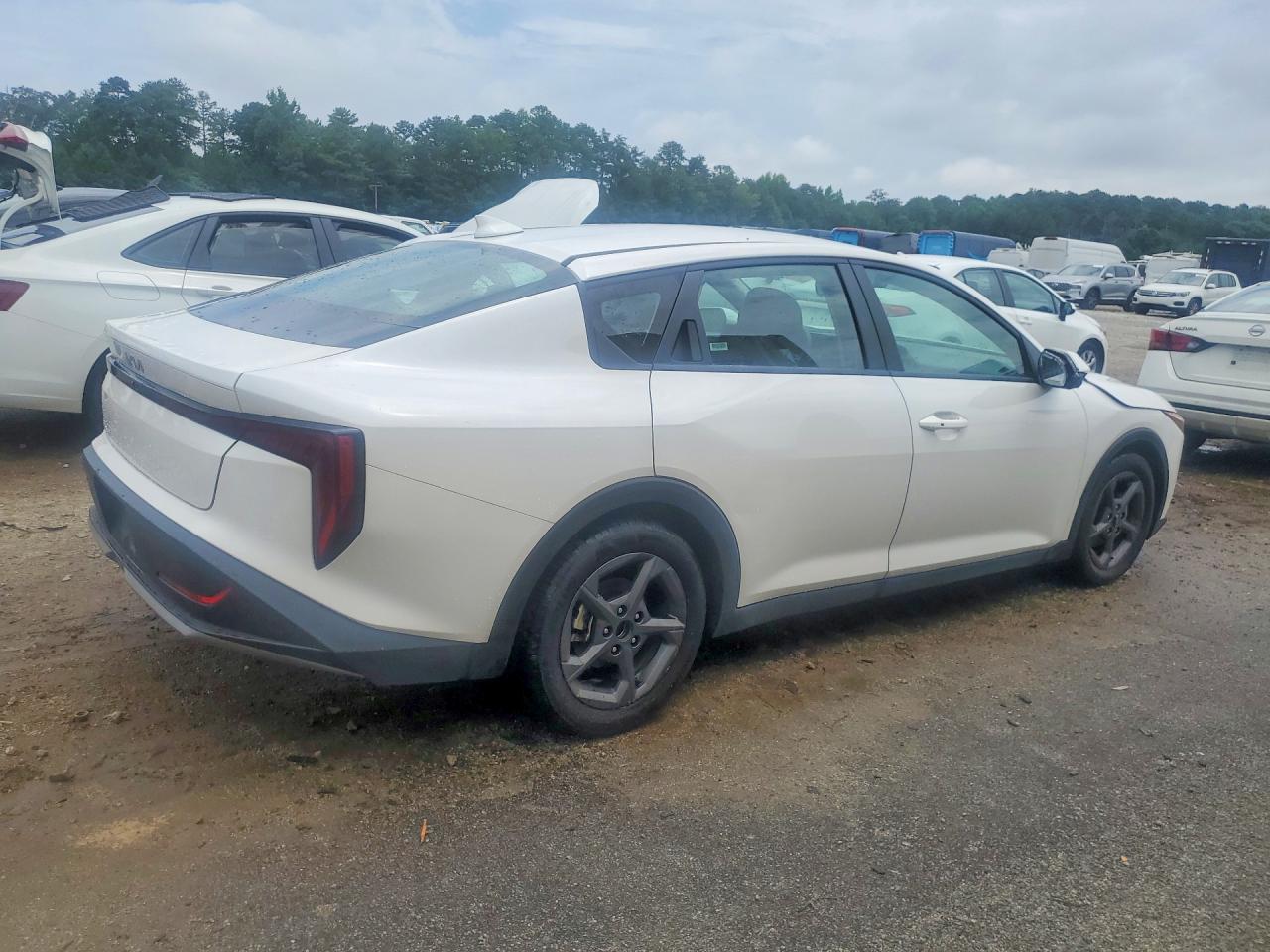 2025 KIA K4 LXS — снимка 3
