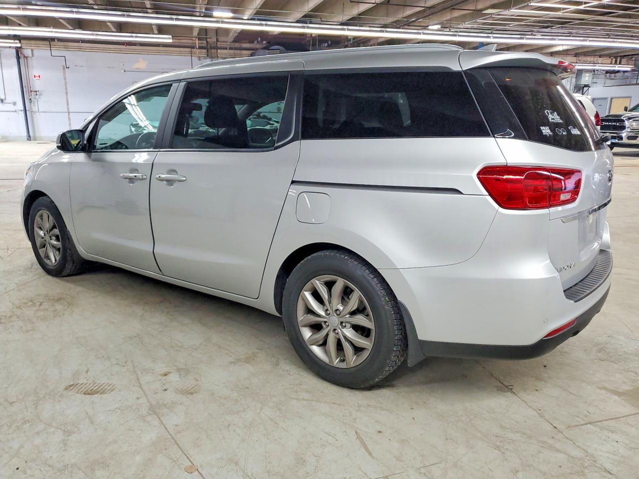 2021 KIA SEDONA EX — снимка 2