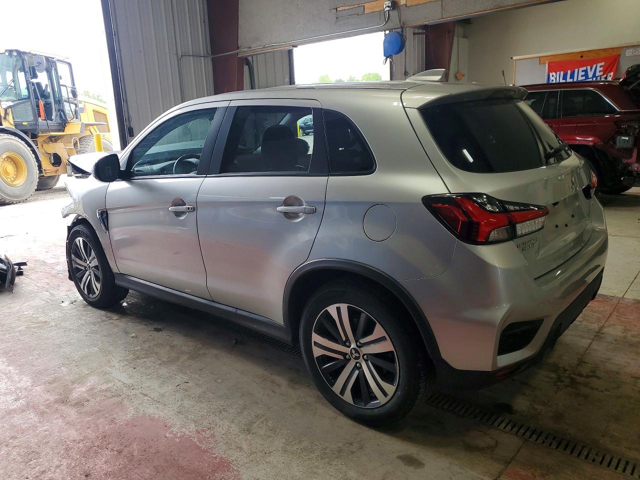 2026 MITSUBISHI OUTLANDER SPORT S/SE — снимка 2