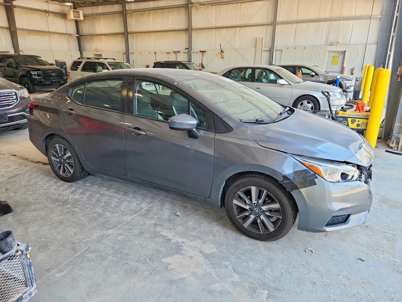 2021 NISSAN VERSA SV — снимка 4