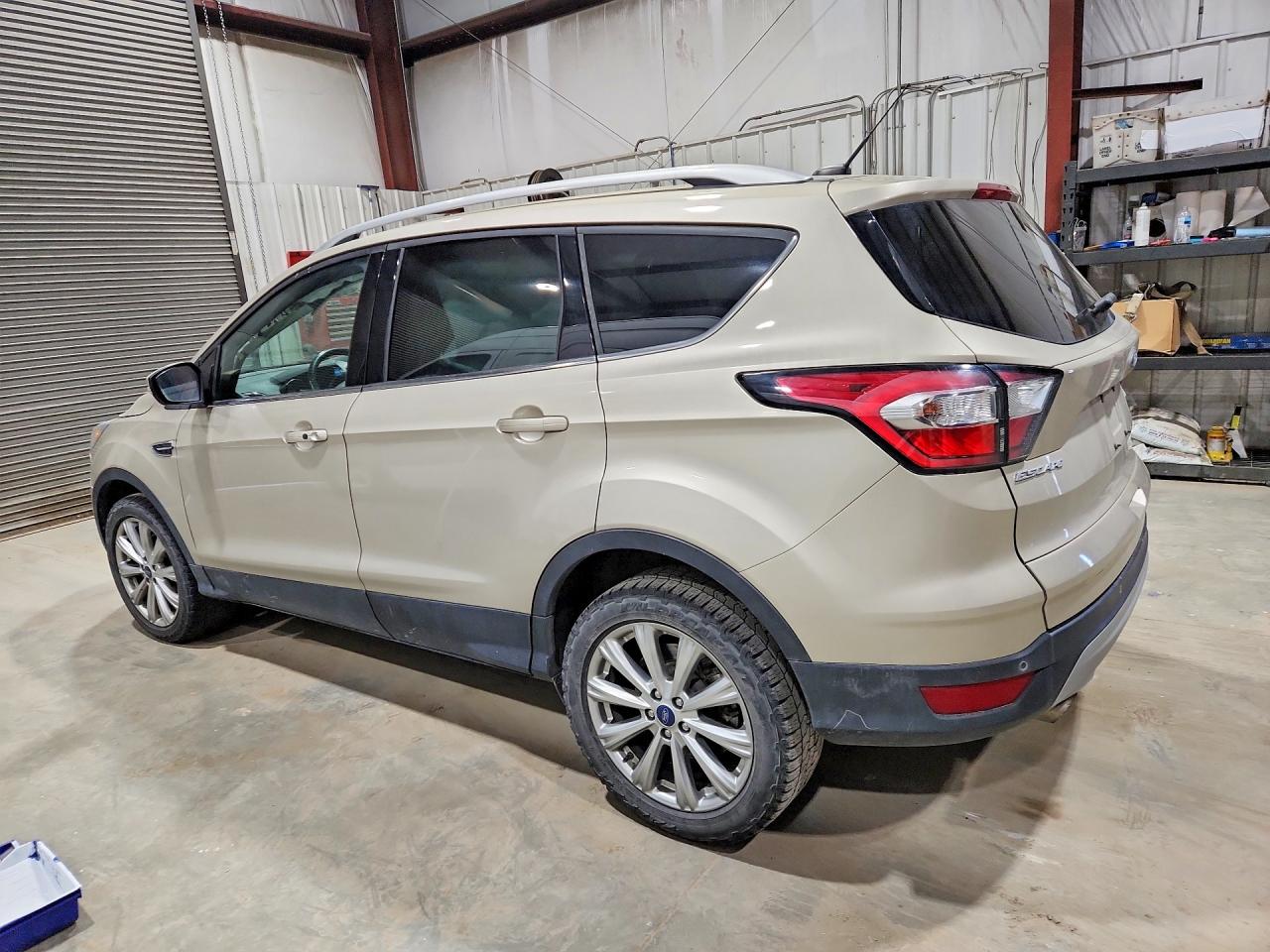 2017 FORD ESCAPE TITANIUM — снимка 2