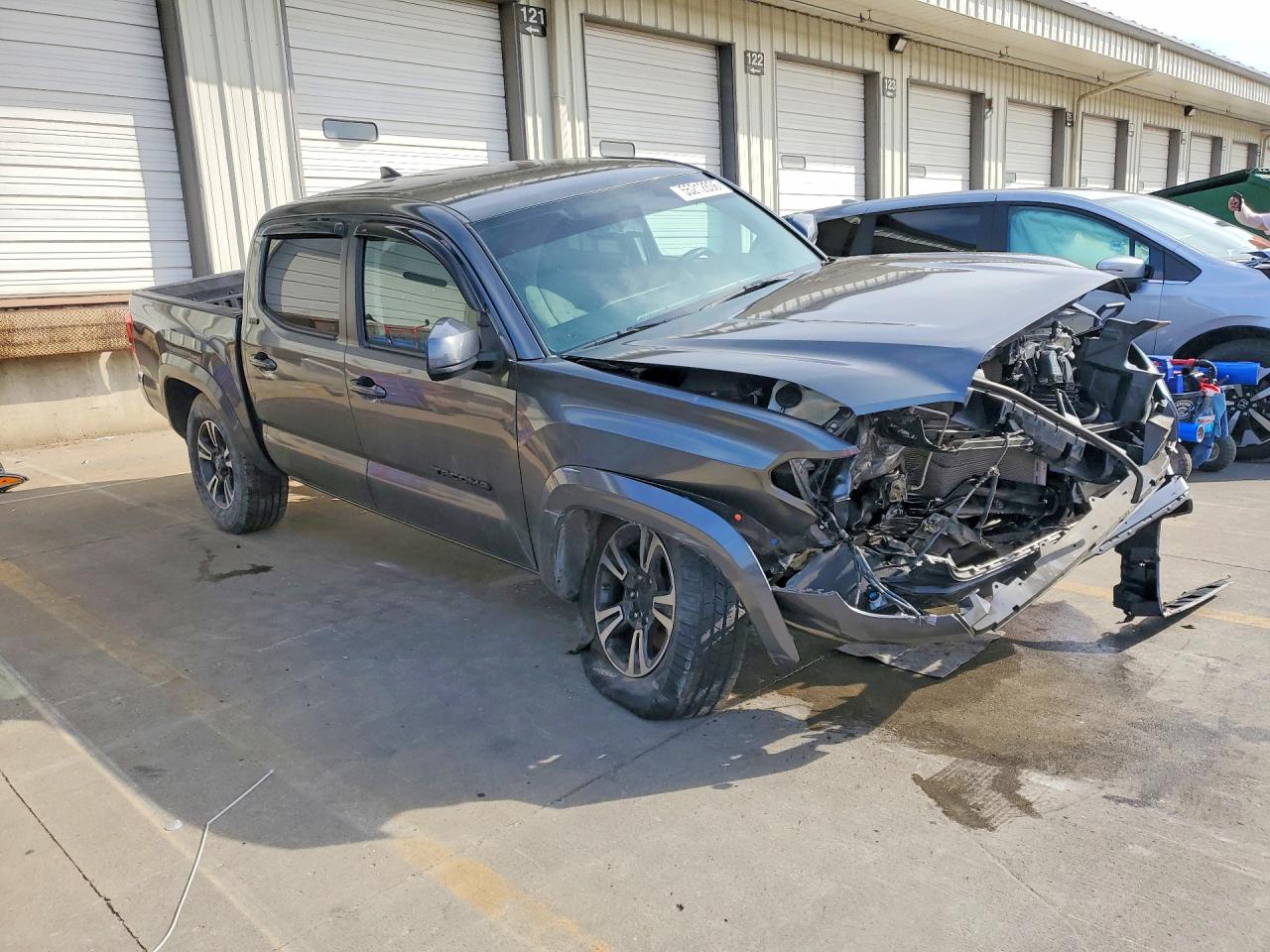 2017 TOYOTA TACOMA SR5 V6 — снимка 4