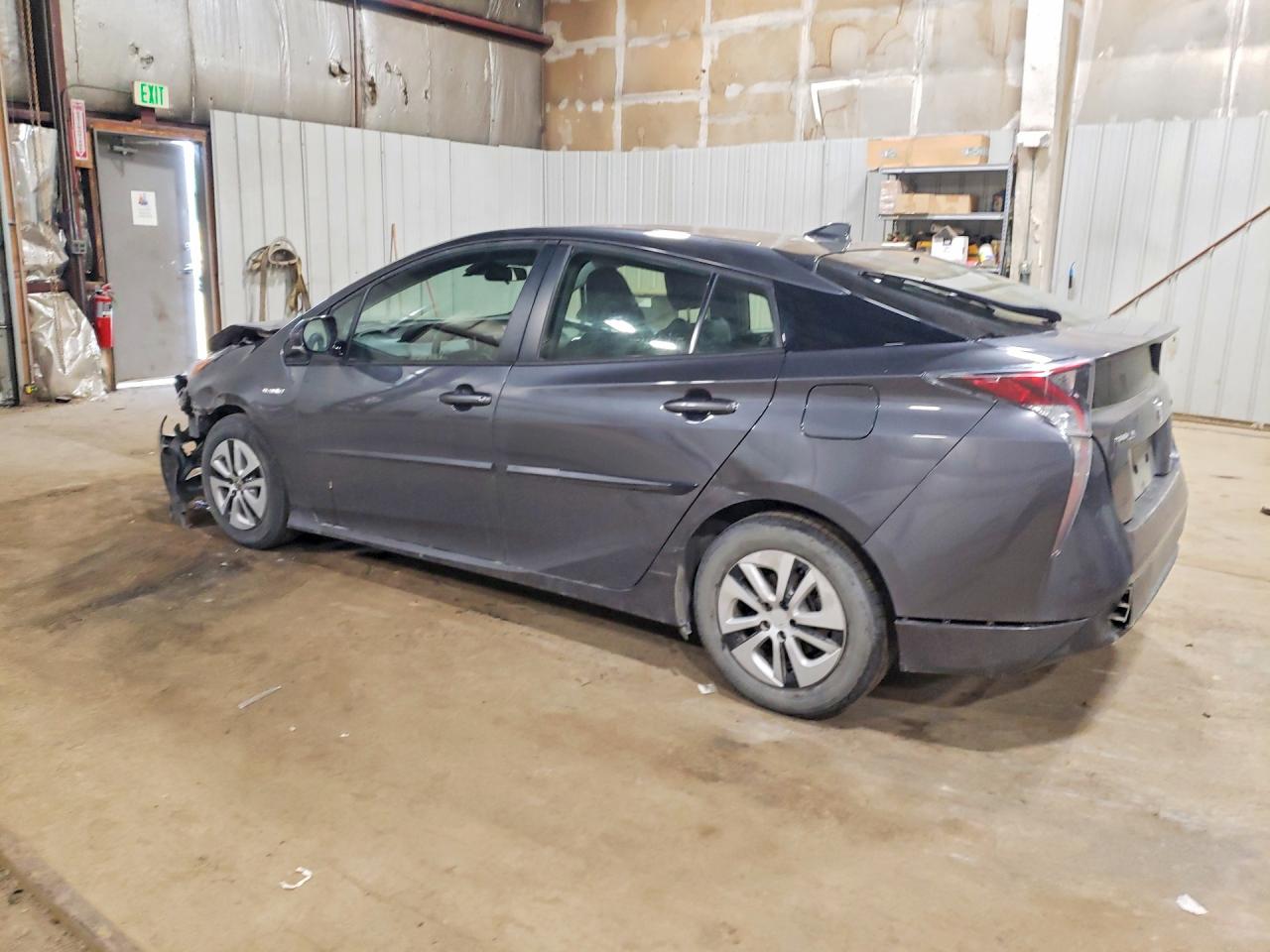 2017 TOYOTA PRIUS THREE — снимка 2