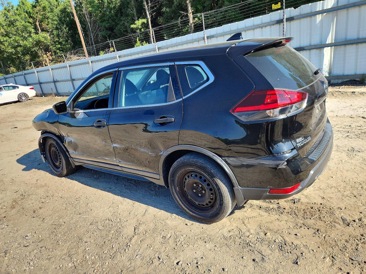 2019 NISSAN ROGUE S — снимка 2