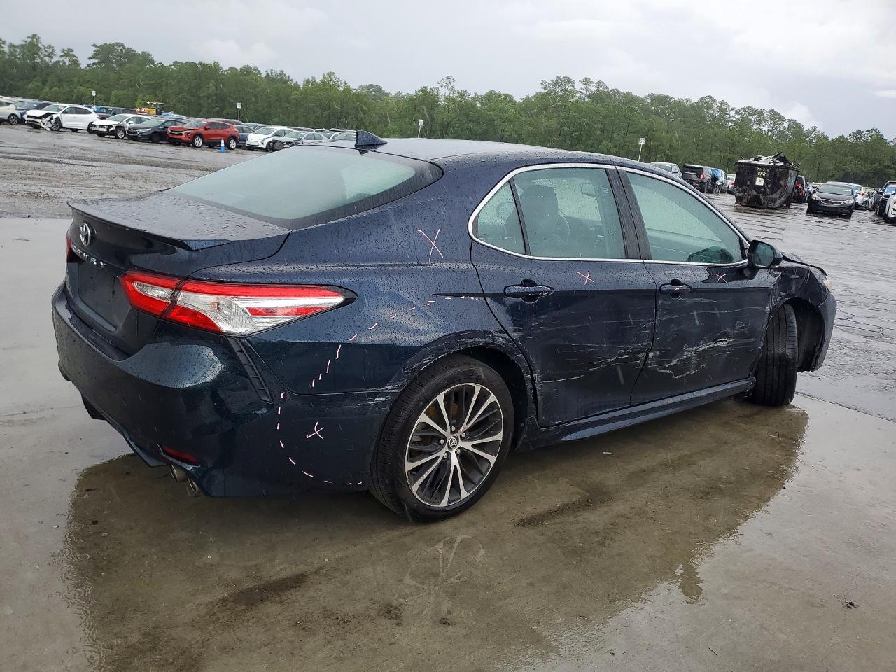 2020 TOYOTA CAMRY SE — снимка 3