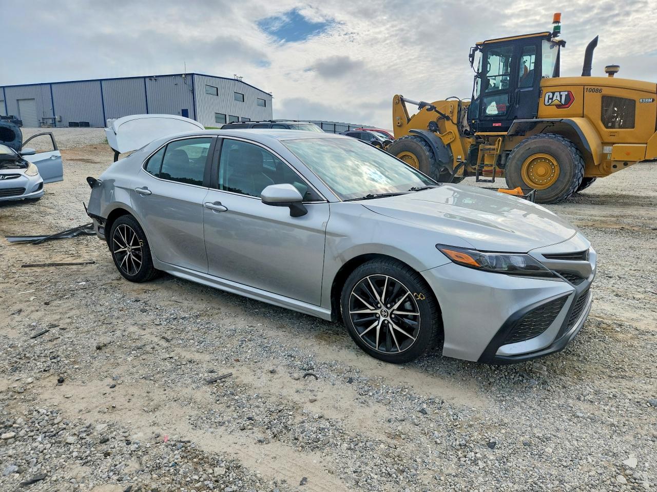 2021 TOYOTA CAMRY SE — снимка 4