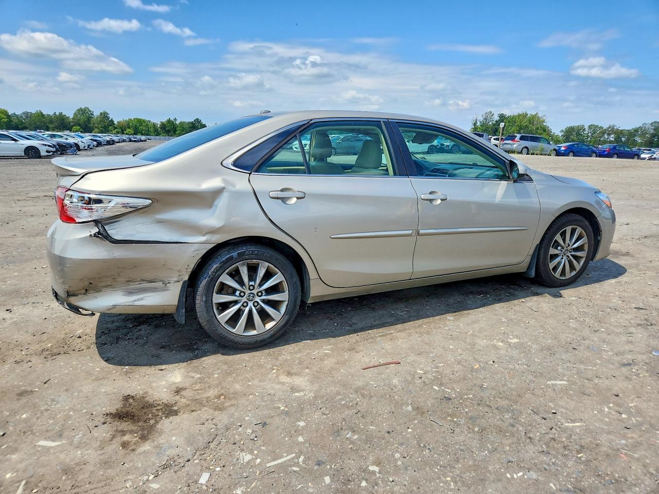 2015 TOYOTA CAMRY XLE — снимка 3