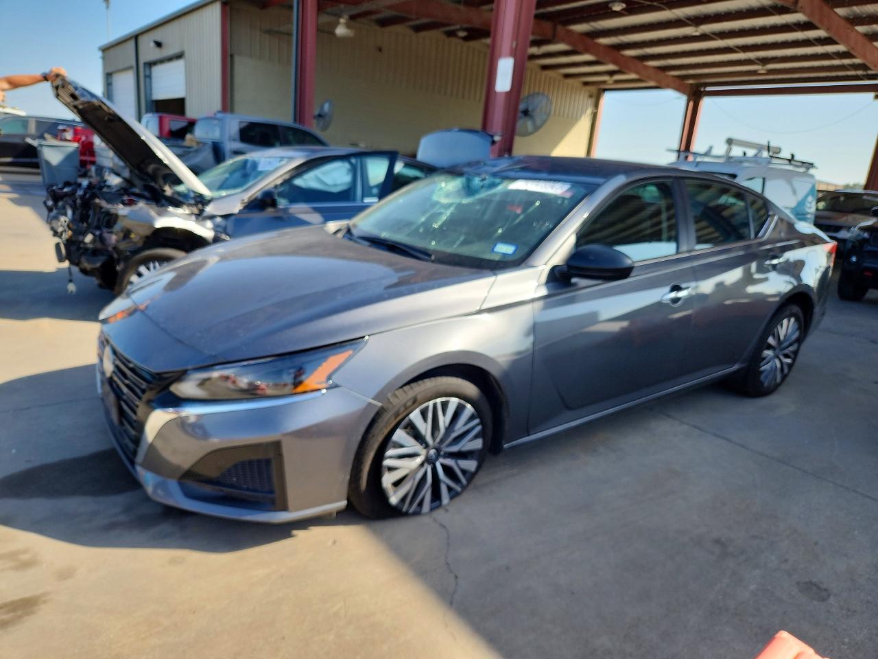 2025 NISSAN ALTIMA SV