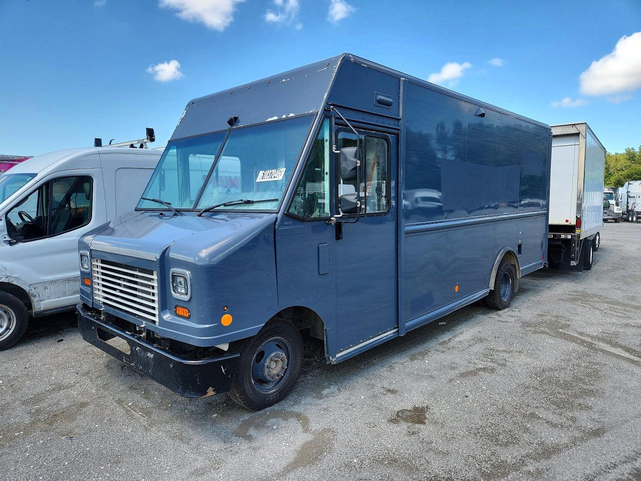 2019 FORD E450
