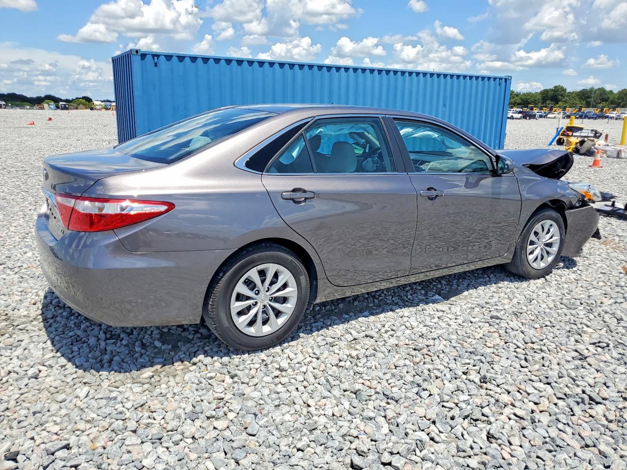 2016 TOYOTA CAMRY LE — снимка 3