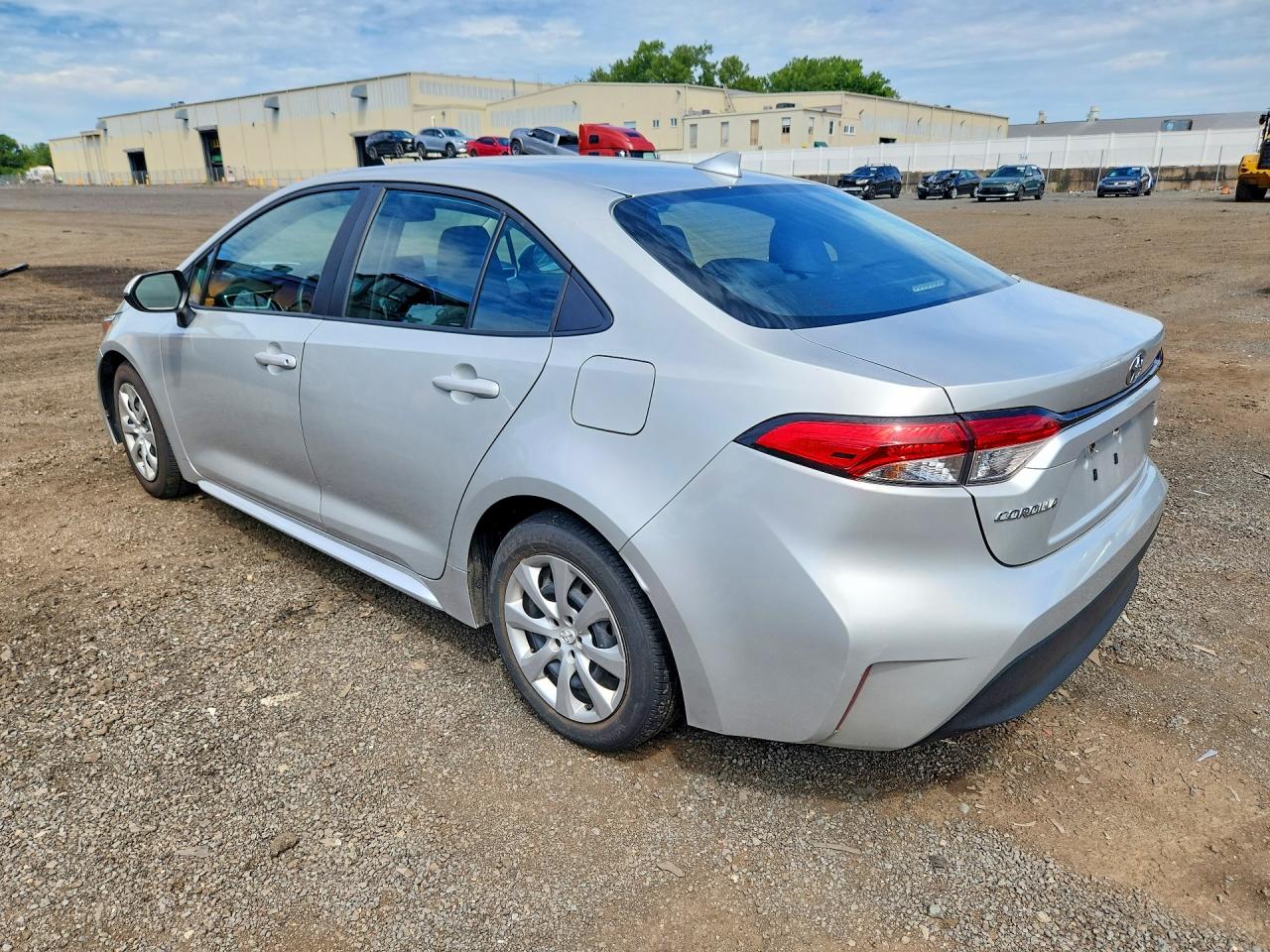 2024 TOYOTA COROLLA LE — снимка 2