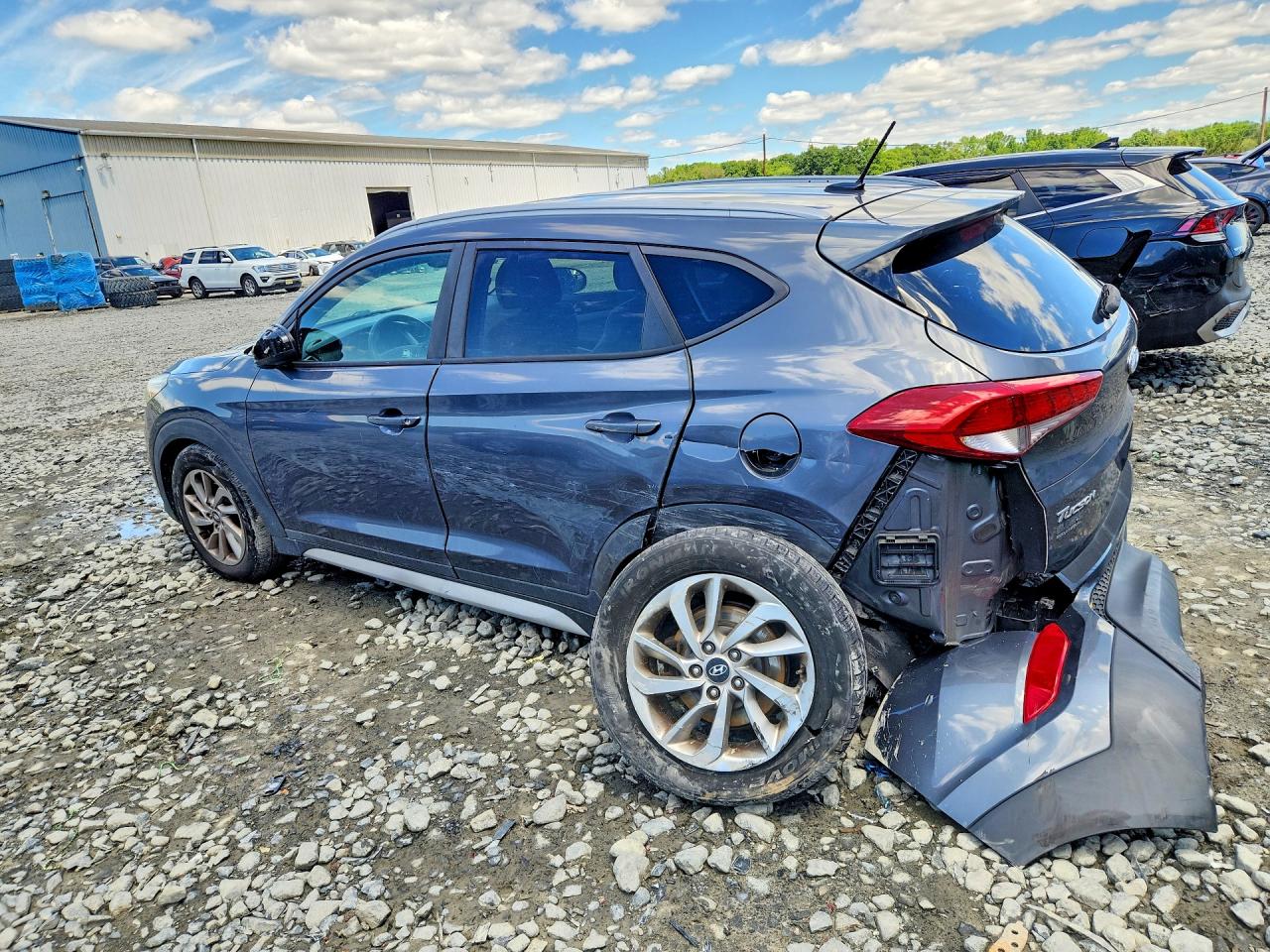 2017 HYUNDAI TUCSON SE — снимка 2