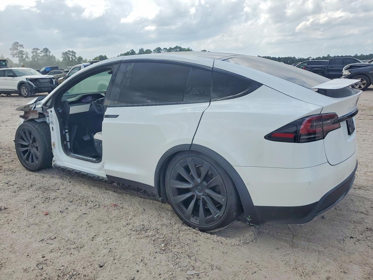 2022 TESLA MODEL X — снимка 2