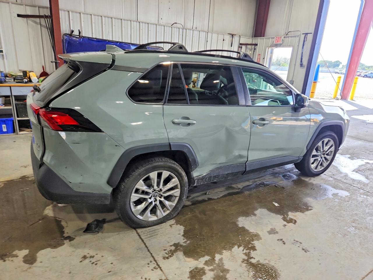 2019 TOYOTA RAV4 XLE PREMIUM — снимка 3