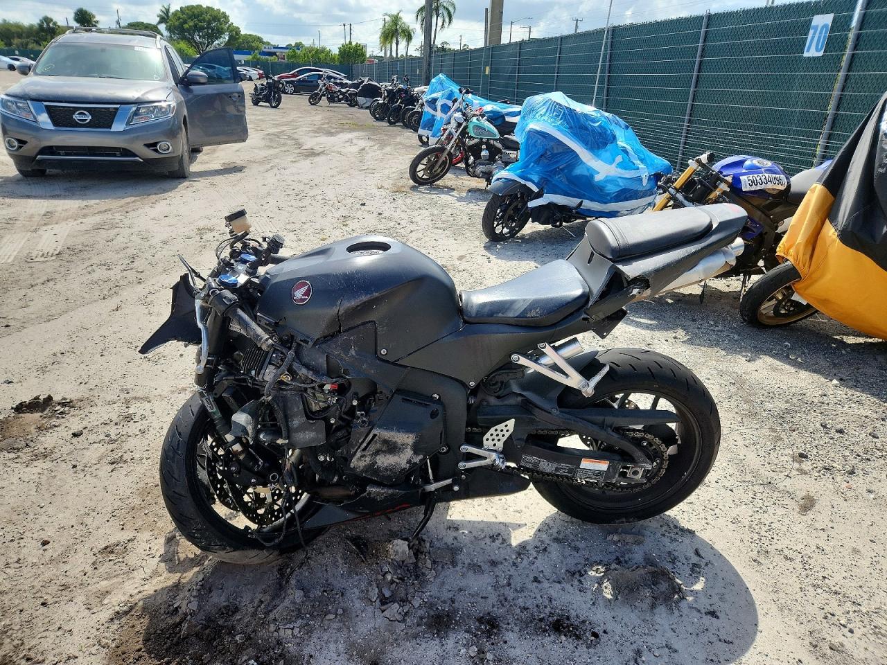 2020 HONDA CBR600 RA — снимка 3