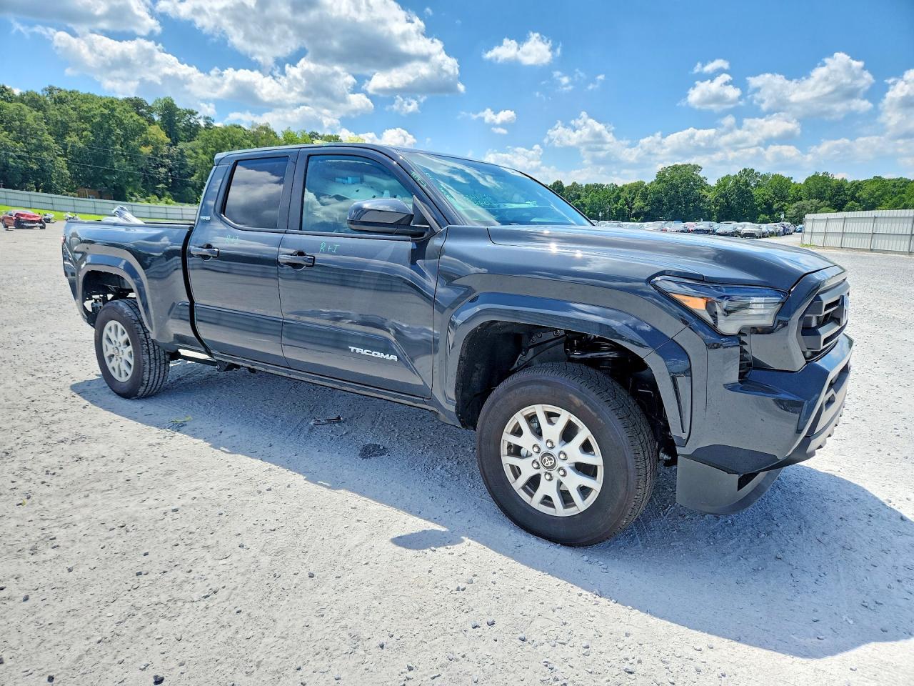 2026 TOYOTA TACOMA SR5 — снимка 4