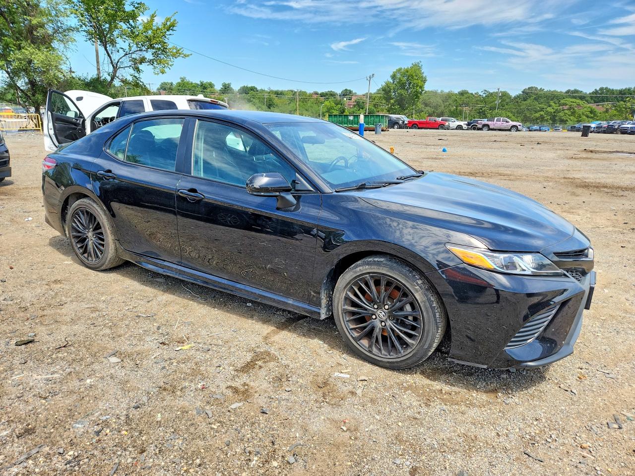 2020 TOYOTA CAMRY SE NIGHTSHADE — снимка 4