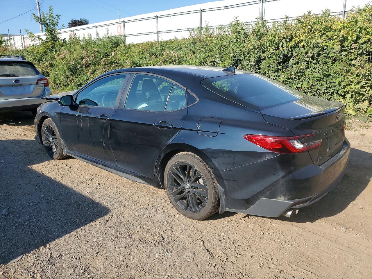 2025 TOYOTA CAMRY SE — снимка 2