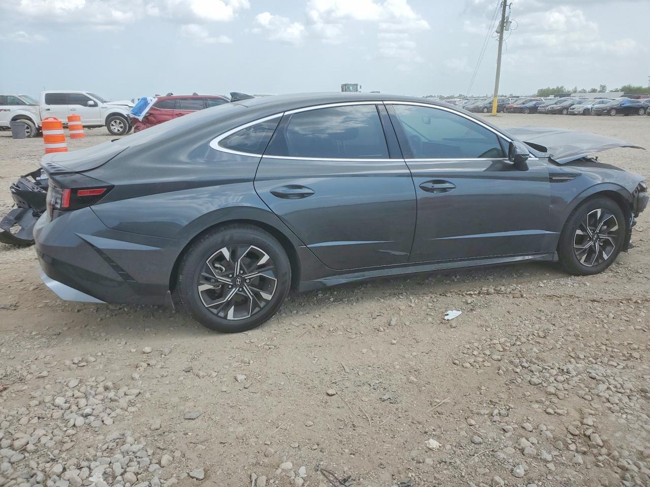 2025 HYUNDAI SONATA SEL — снимка 3