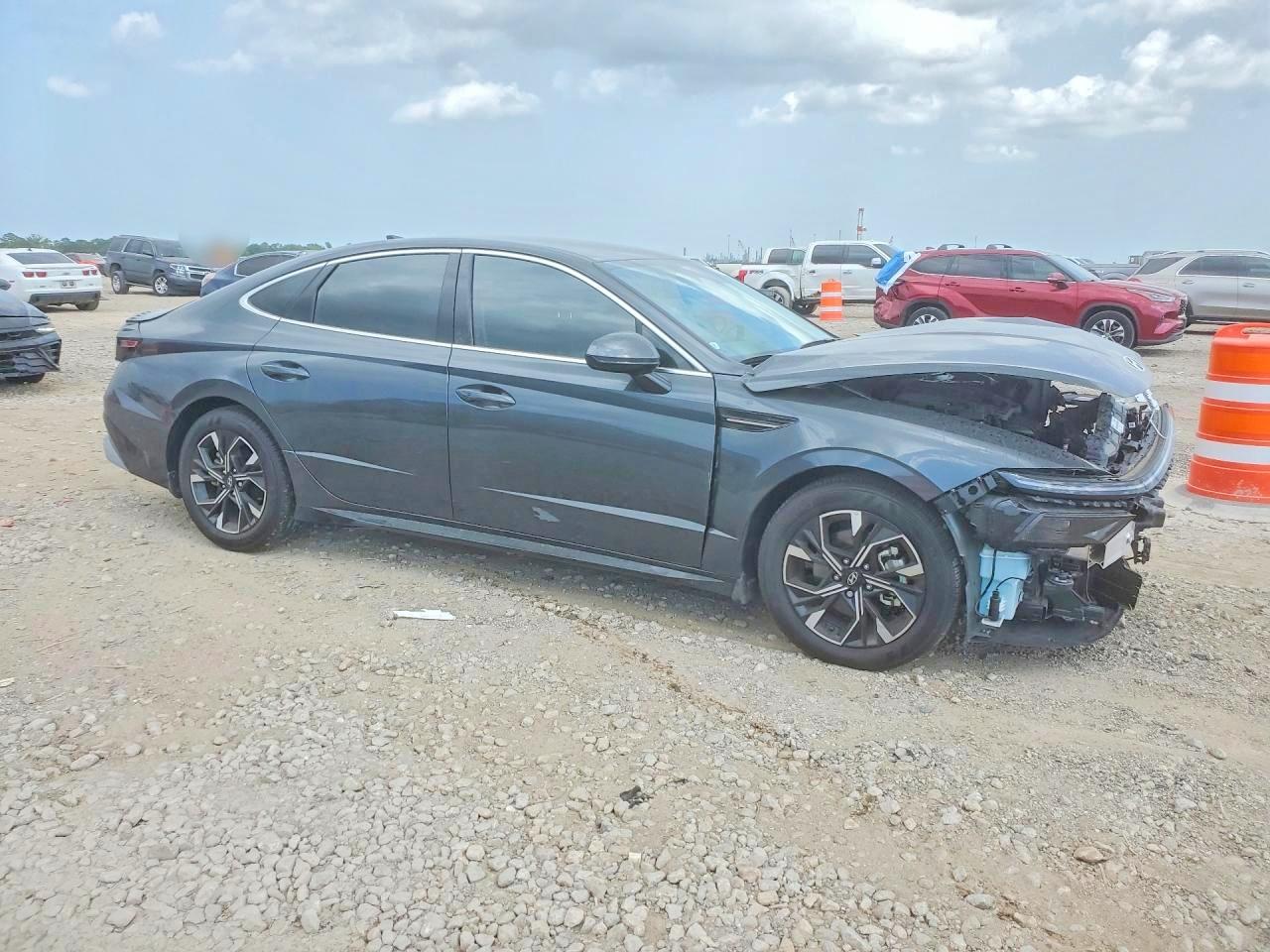 2025 HYUNDAI SONATA SEL — снимка 4