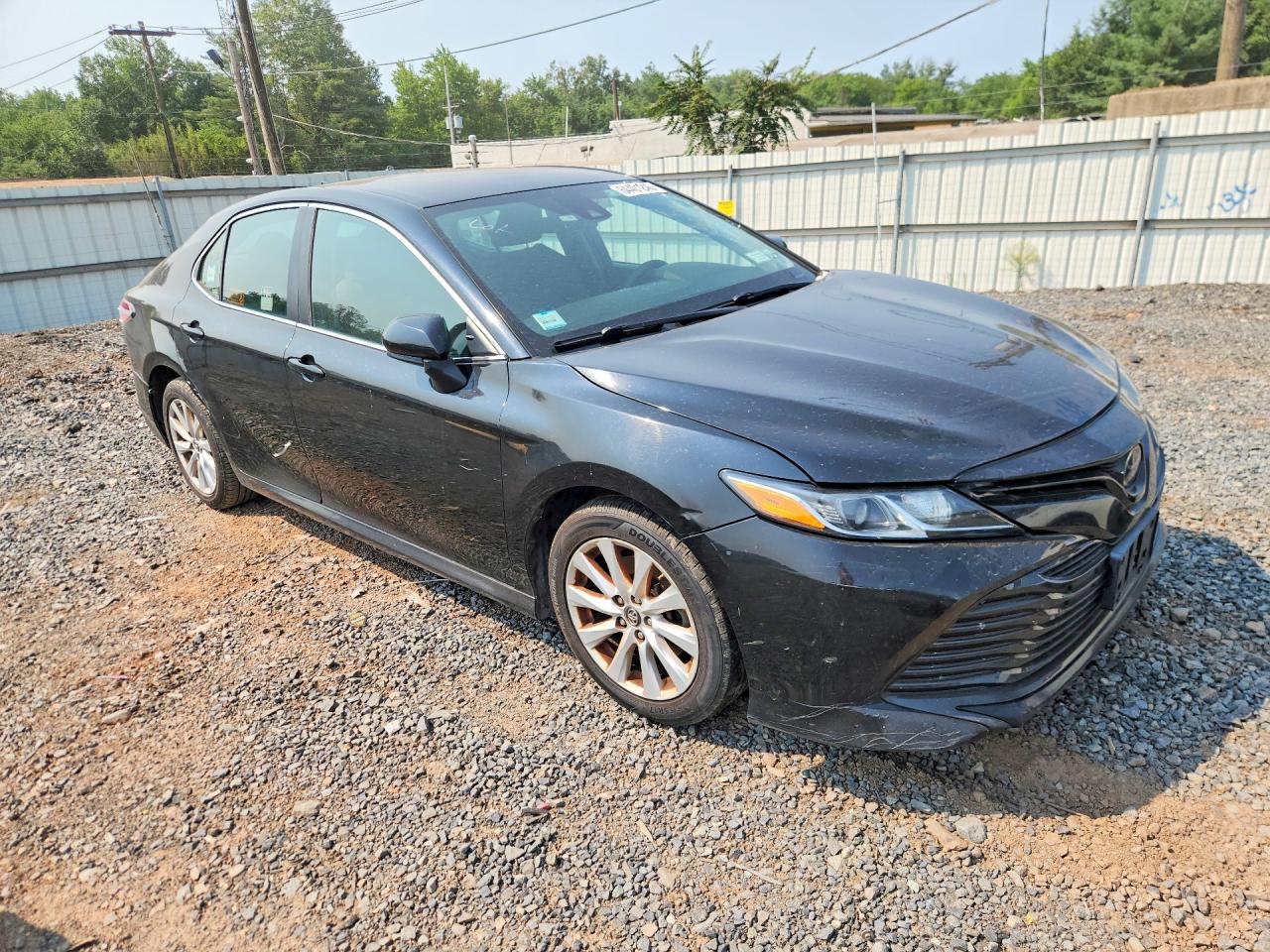 2019 TOYOTA CAMRY LE — снимка 4