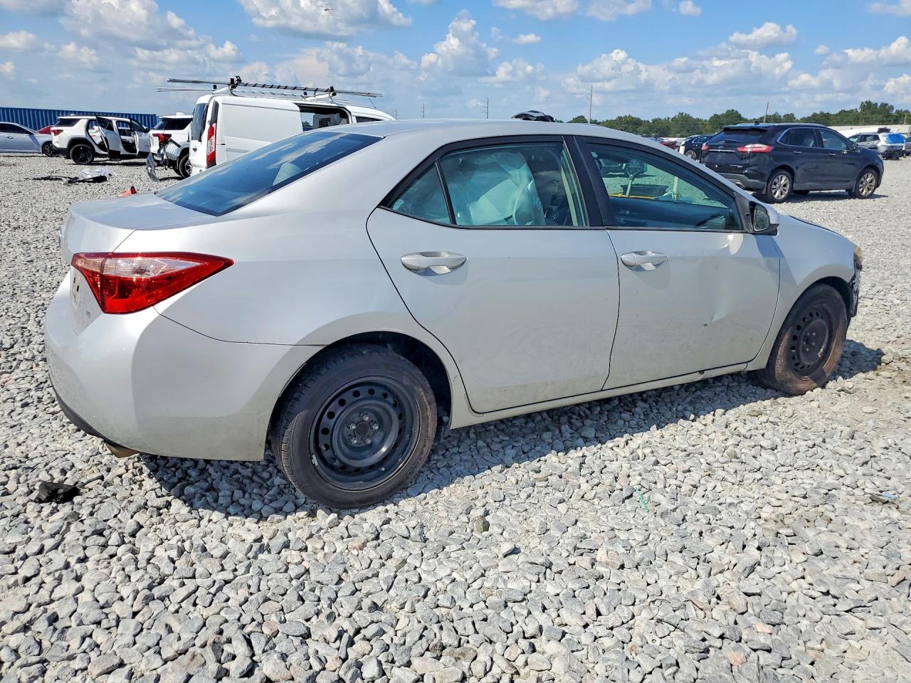 2018 TOYOTA COROLLA LE — снимка 3