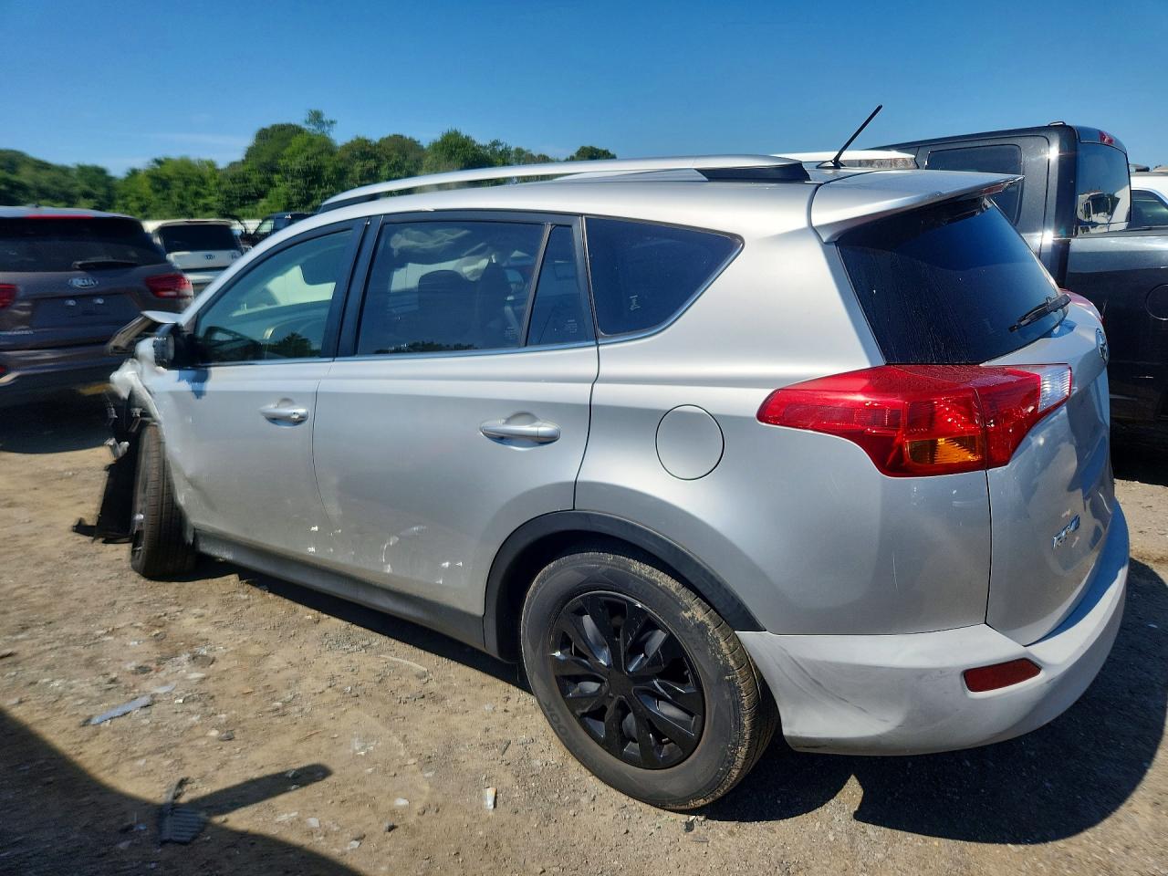 2015 TOYOTA RAV4 LE — снимка 2