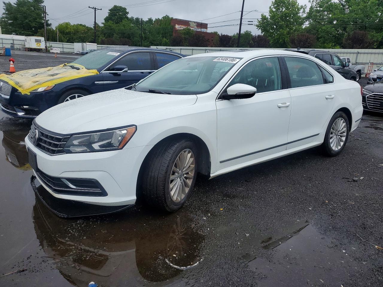 2017 VOLKSWAGEN PASSAT SE