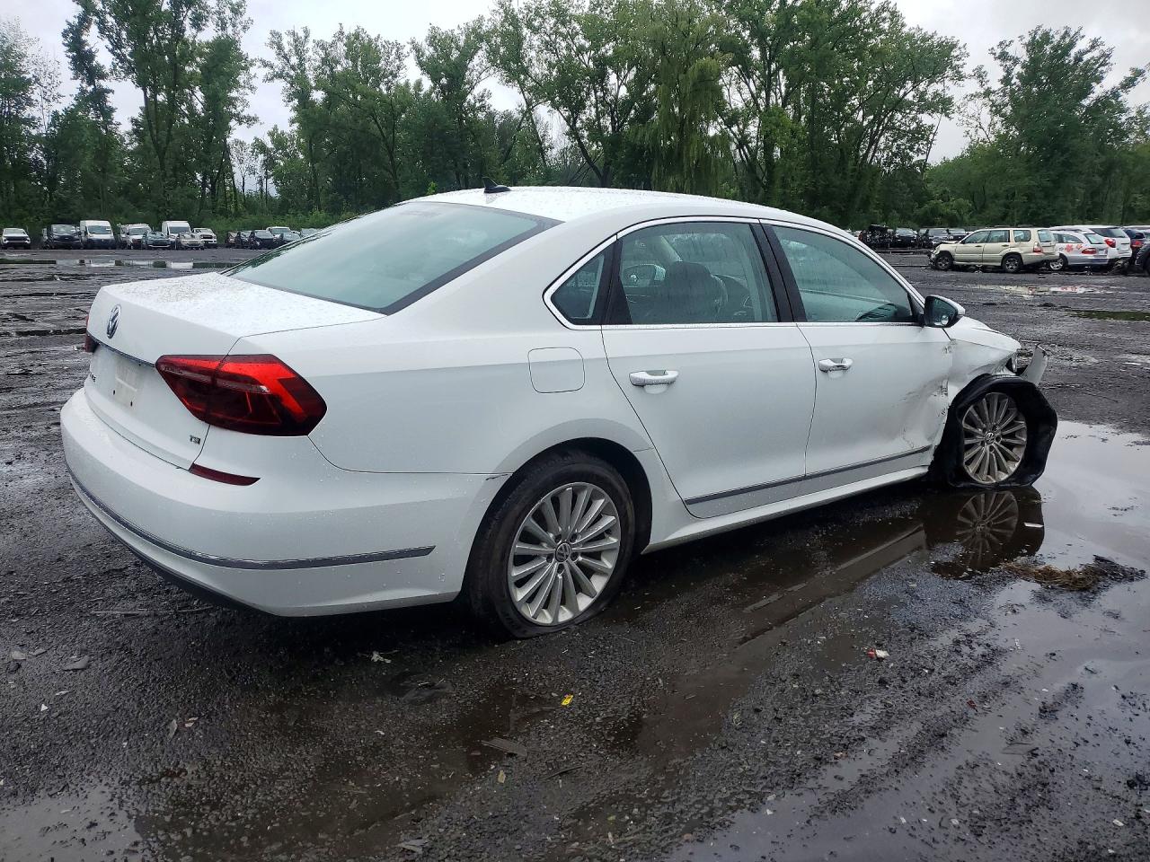 2017 VOLKSWAGEN PASSAT SE — снимка 3