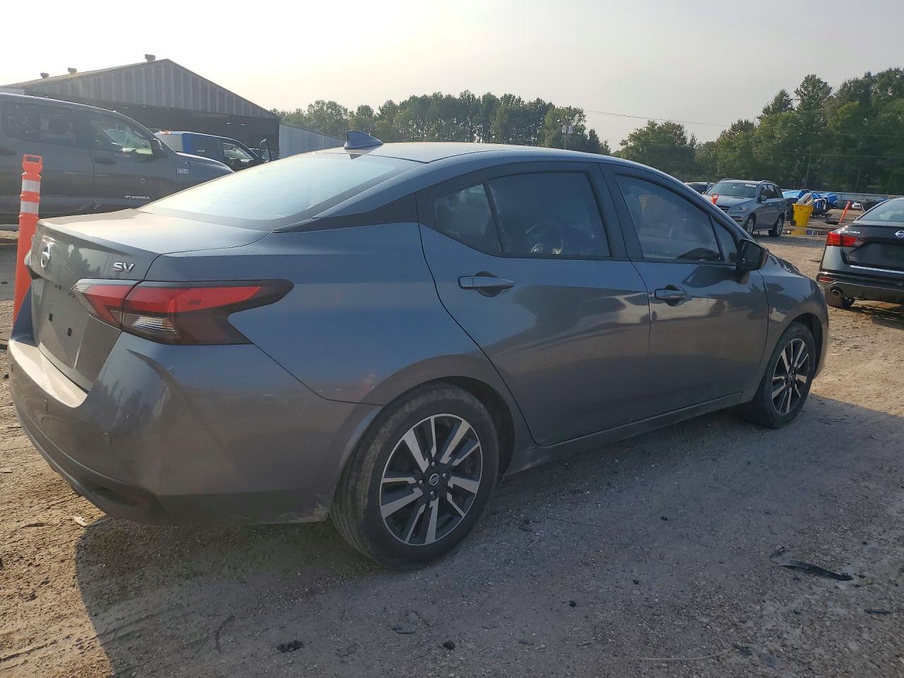 2021 NISSAN VERSA SV — снимка 3