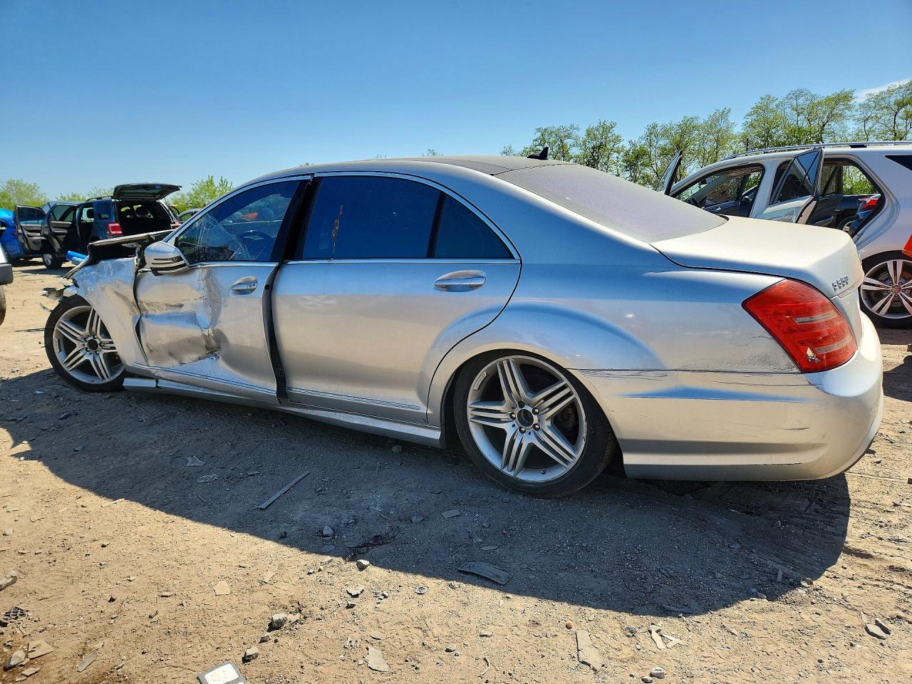 2013 MERCEDES-BENZ S 550 4MATIC — снимка 2