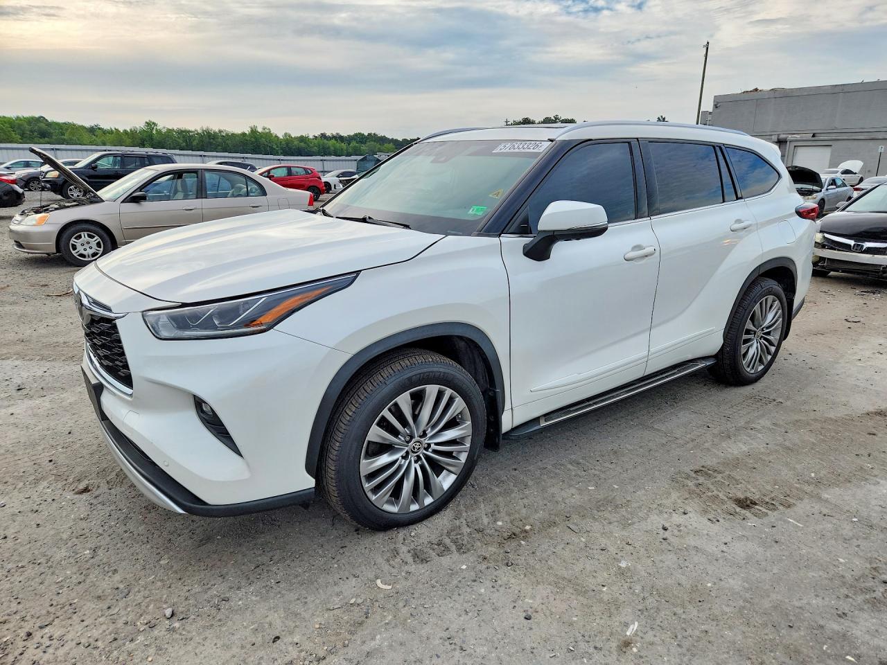 2021 TOYOTA HIGHLANDER PLATINUM